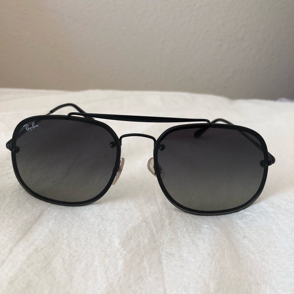 BRAND NEW RAYBANS!